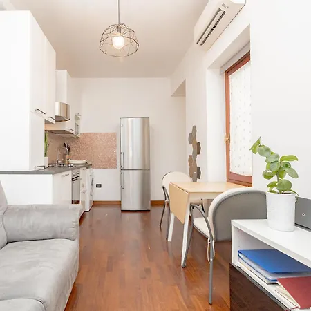 Apartment Comfortable Typical Old Style *