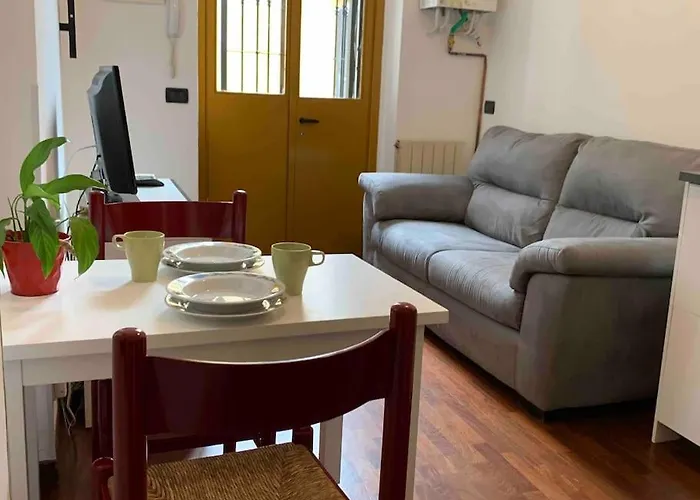 شقة Comfortable Typical Old Style ميلان